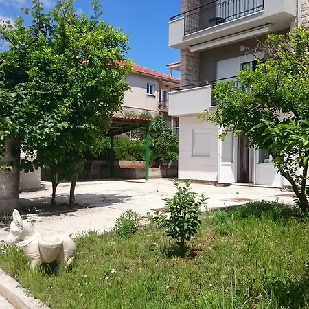 Affabilis Vip House
