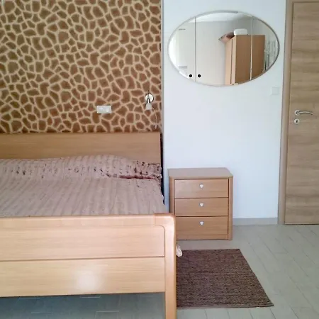 Affabilis Vip House 公寓 *