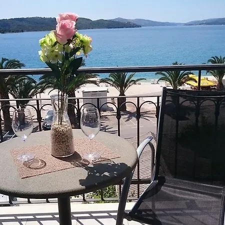 Apartment Affabilis Vip House