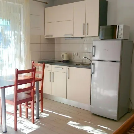 公寓 Affabilis Vip House *